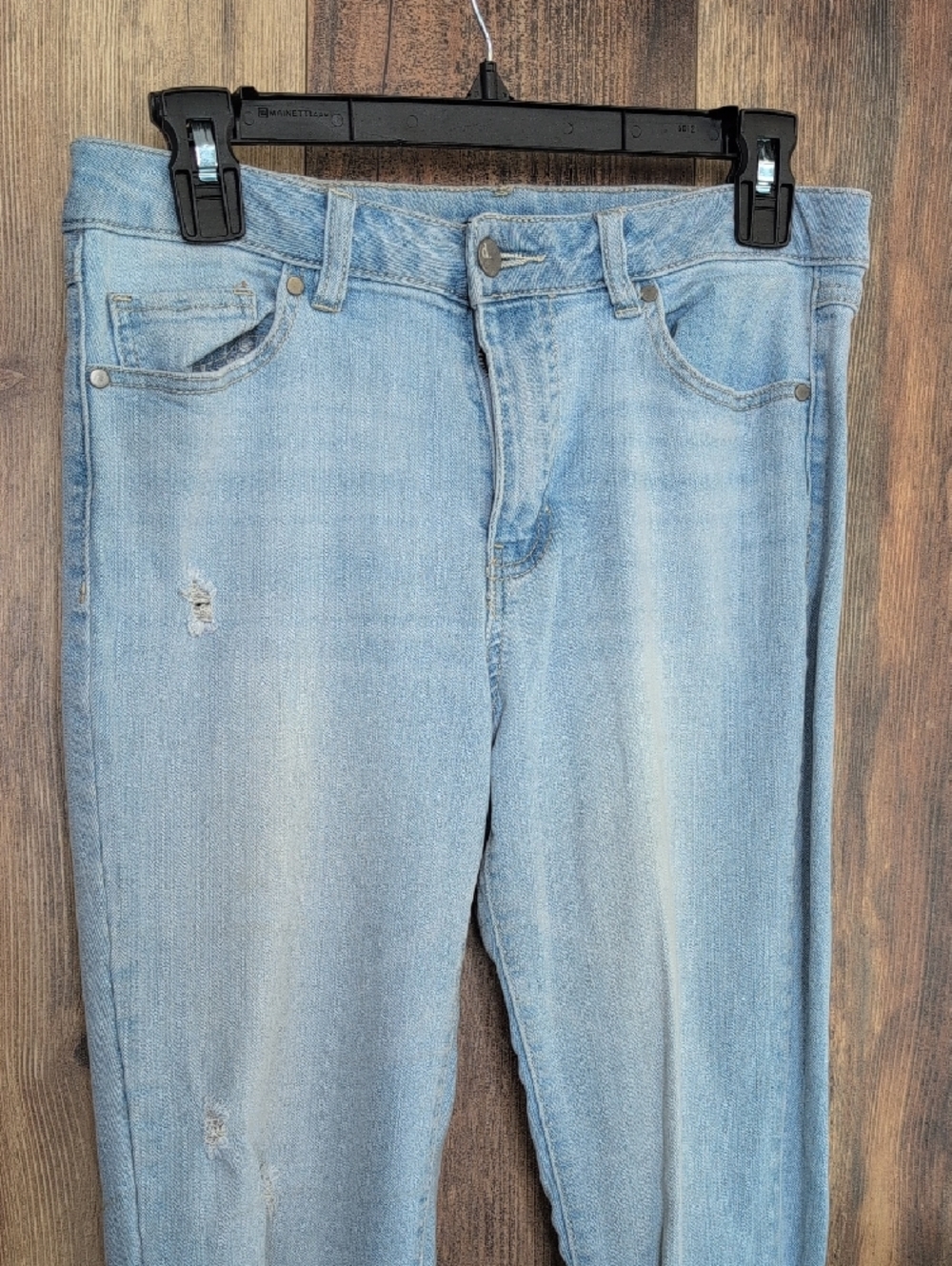 d. jeans Light Blue Distressed Skinny Jeans 6 Q268 - Picture 3 of 7